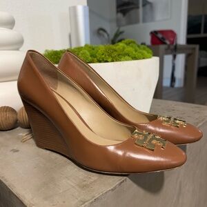 Tory Burch wedge heels 8.5